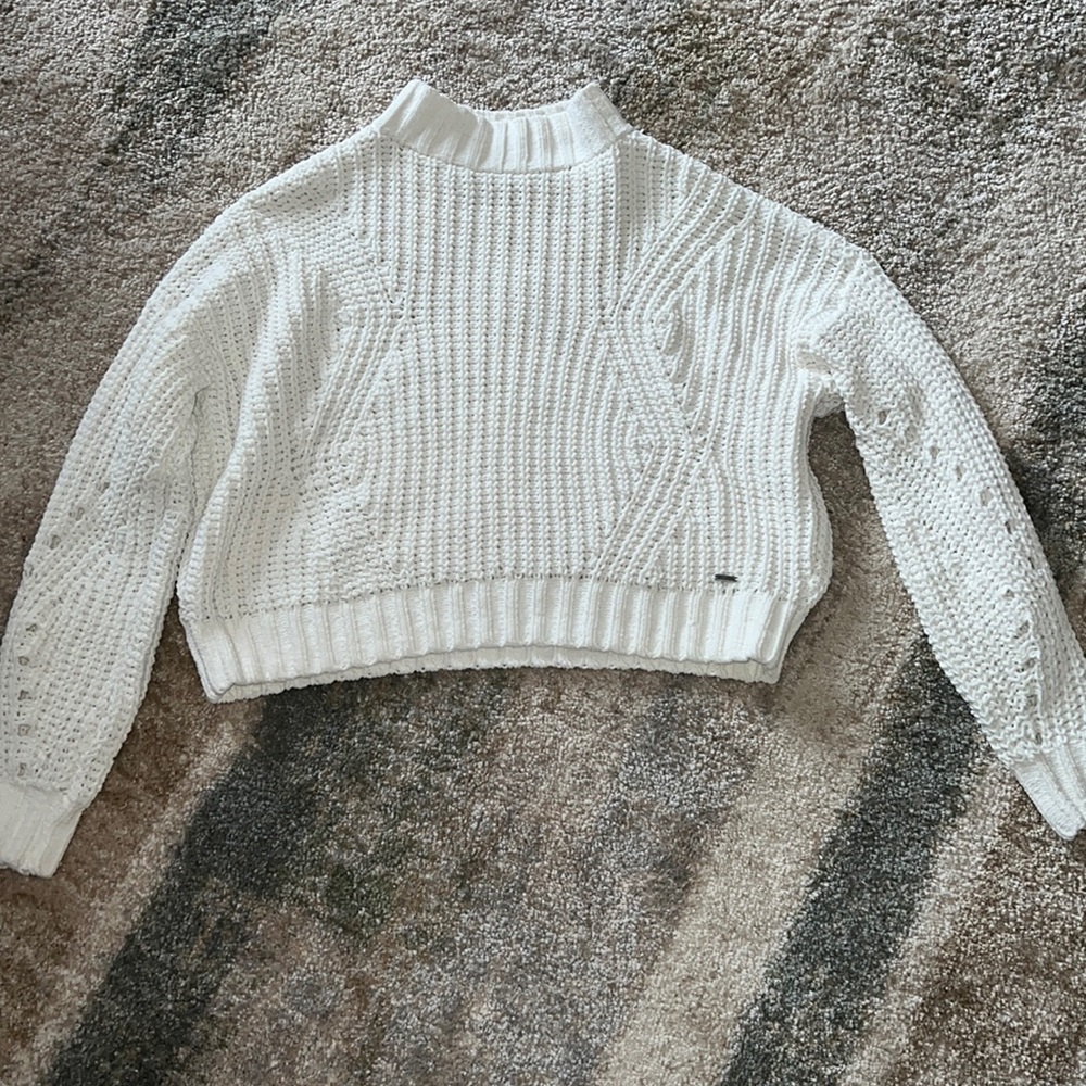 Hollister off-white sweater